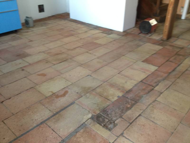 entretien de sol terre cuite 81